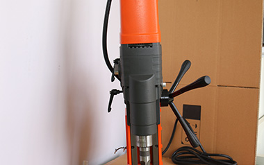 磁力鉆的空心鉆頭出現(xiàn)卡芯的情況應(yīng)該如何處理？